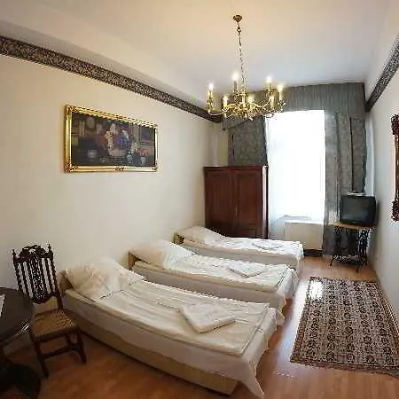 Florian Old Town Отель 3*